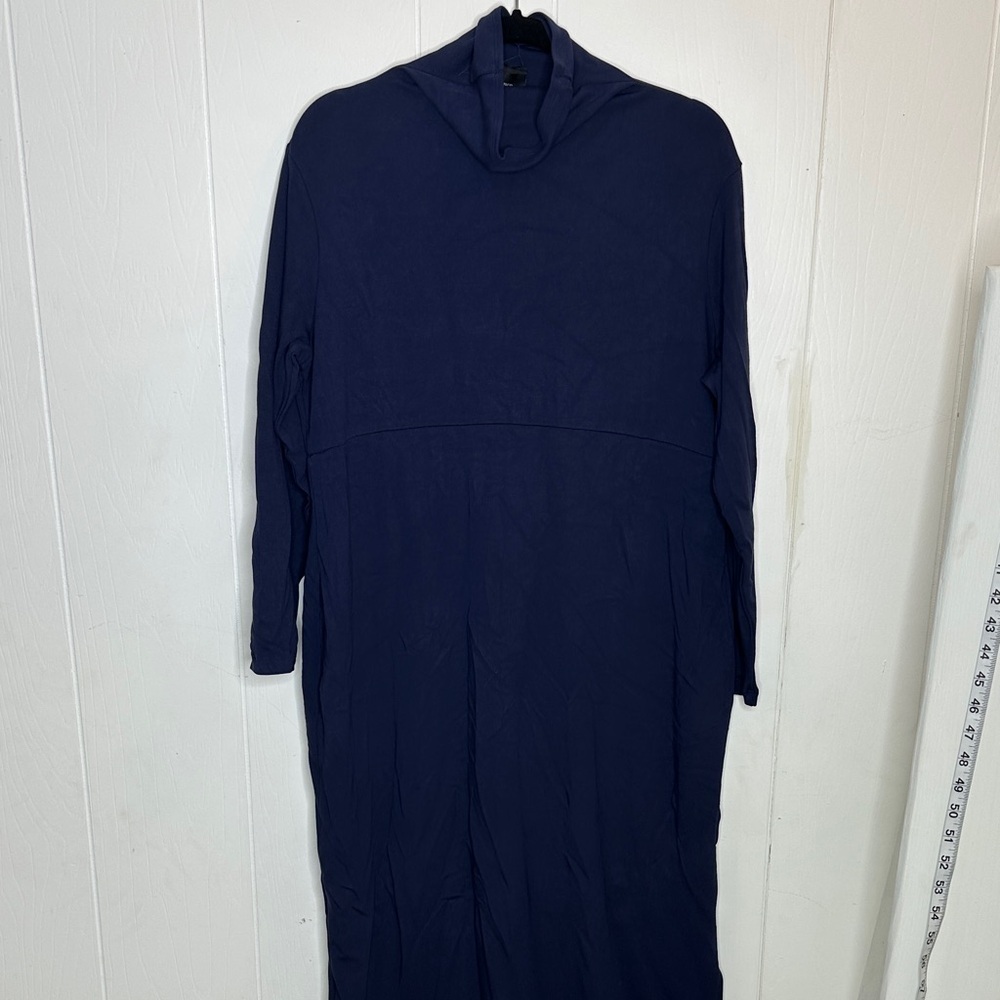 Women with Control Elegant Long Sleeve Blue Dress - Picture 2 of 11